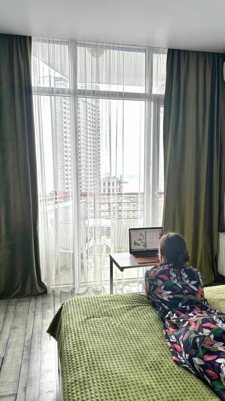 巴统Pirosmani 18D, 14 Floor公寓 外观 照片